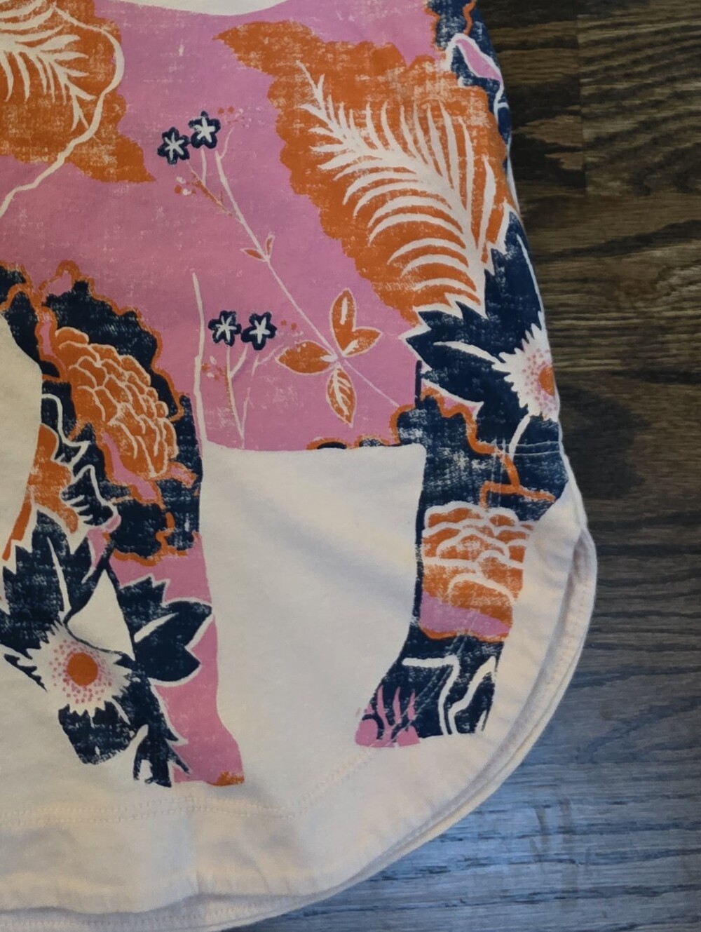 Maeve by Anthropologie Elephant Graphic Tee XS Floral 100% Cotton Short Sleeve - Picture 7 of 8